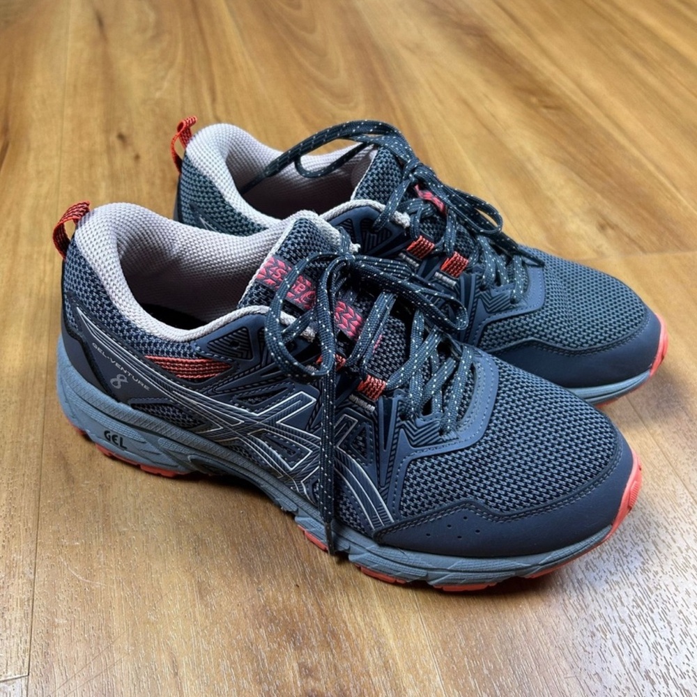 ASICS Women’s Gray and Orange Athletic Shoes with Enhanced Grip size:7.5